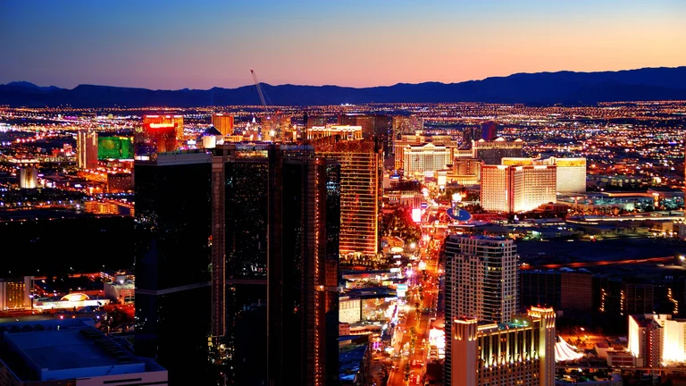 Las Vegas sunset as canadian tourism declines