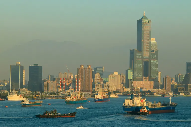 Taiwanese police on illegal gambling crackdown