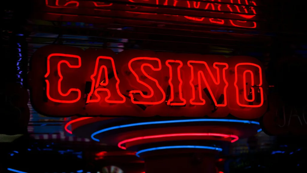 Riverboat casino changes to land-based